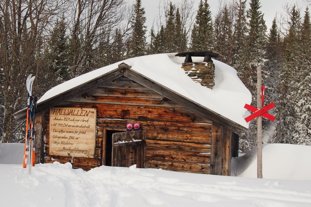 Hier ist es wieder fein: Rast in einer gemütlichen Stuga.