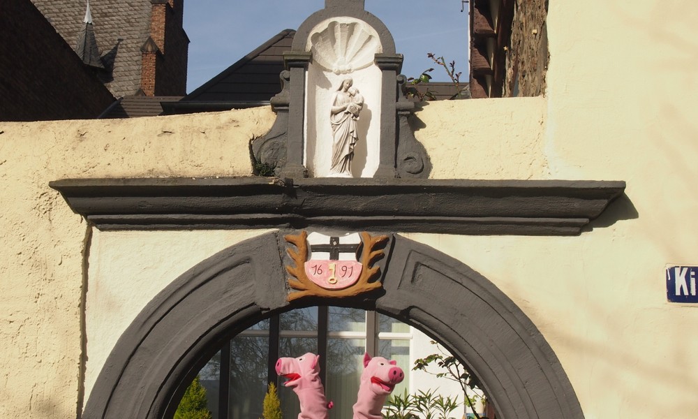 In Linz angekommen. Wo war noch der Bahnhof?