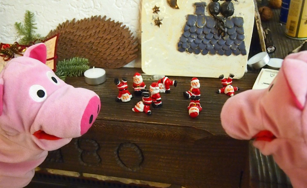 Auch zum Staunen: turnende Weihnachstmänner.